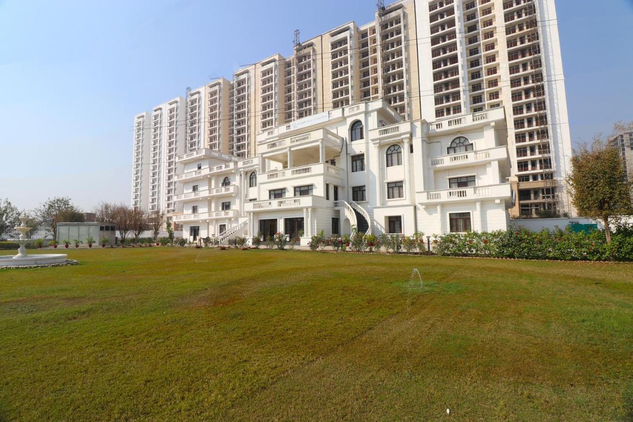 Oyo 15429 Iidm Eco Center Hotel 3*