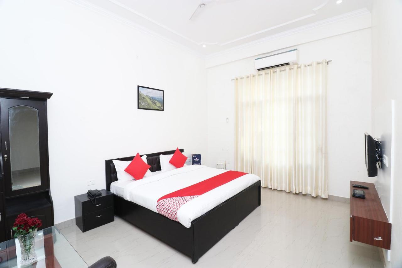 Oyo 15429 Iidm Eco Center Hotel