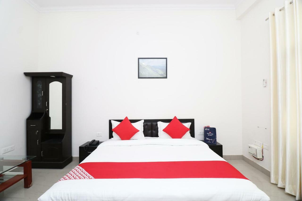 Oyo 15429 Iidm Eco Center 3* Lucknow
